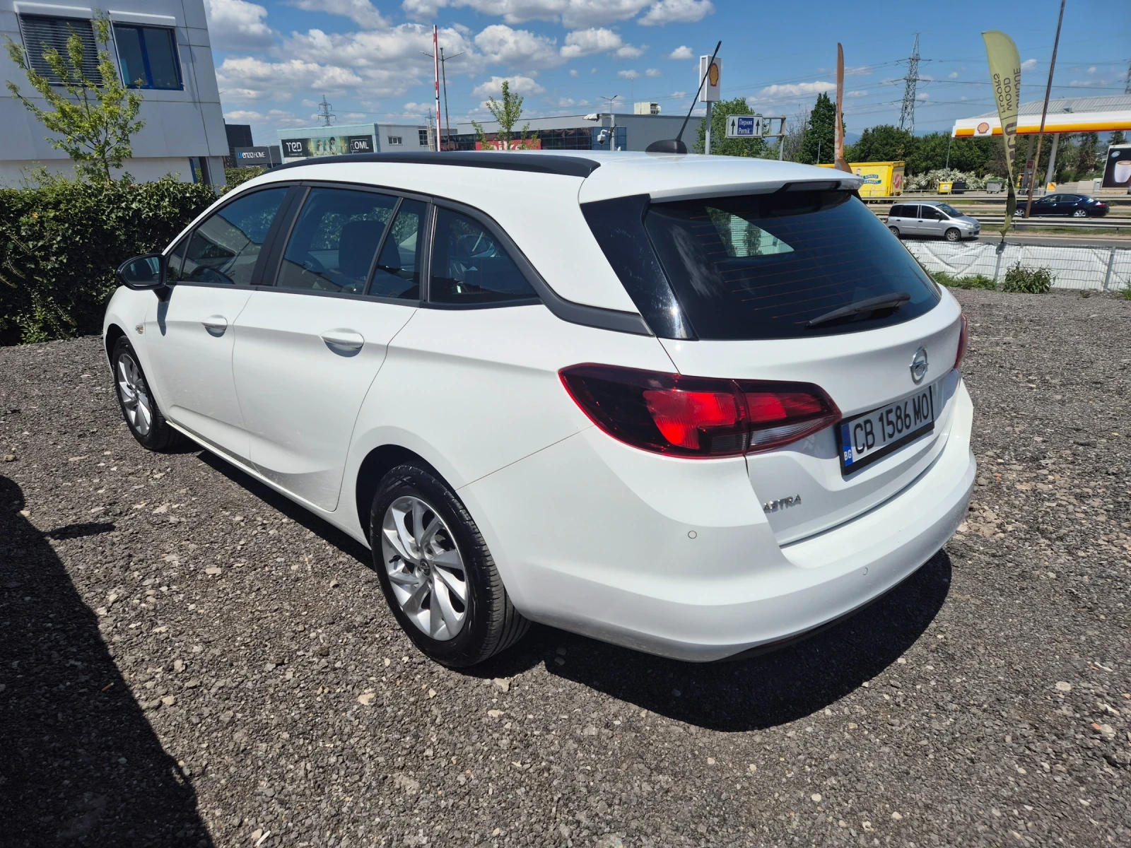 Opel Astra SPORTS TOURER 1.5 CDTI 77KW - изображение 3