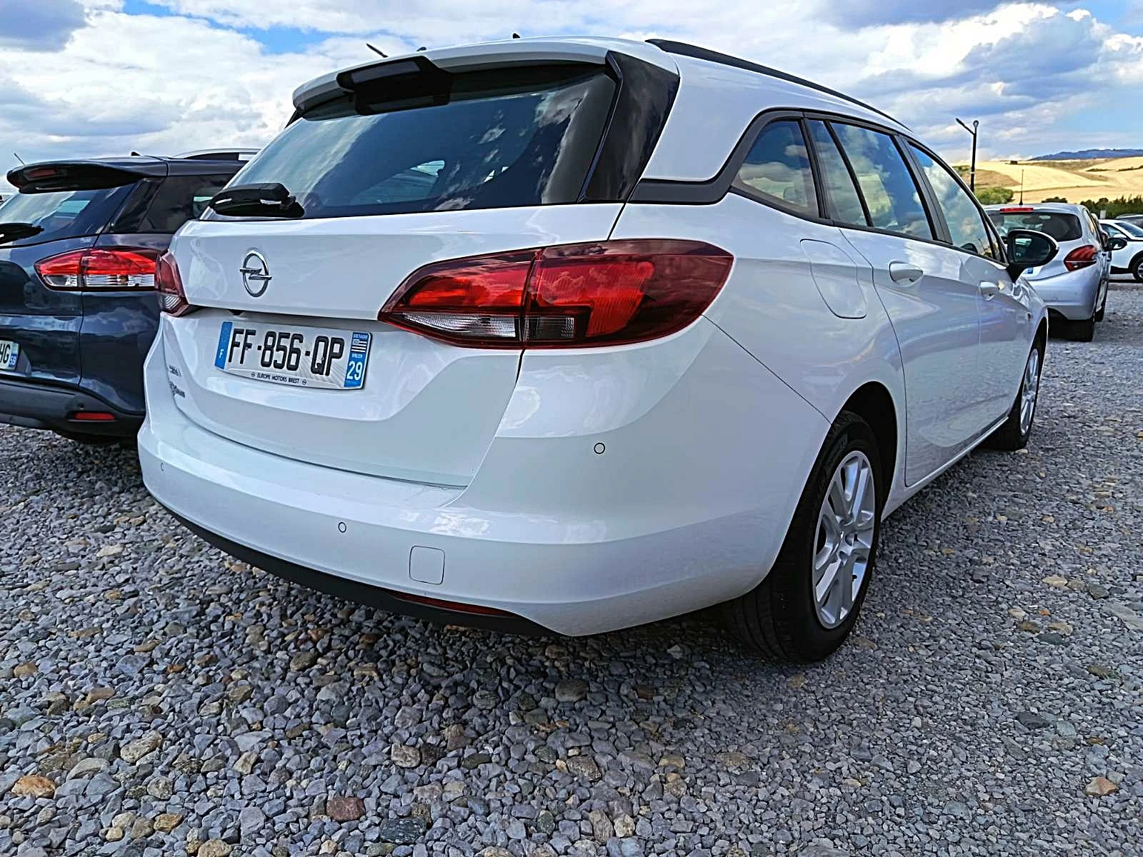 Opel Astra AUTOMATIC - изображение 4