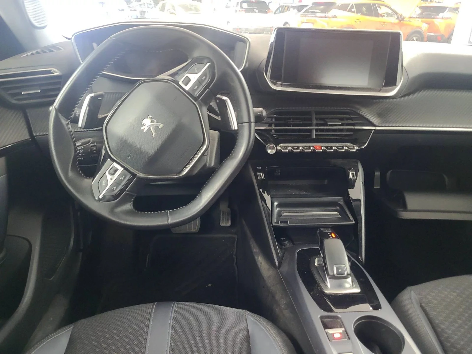Peugeot 2008 ALLURE PURETECH EAT 8 131 - изображение 4