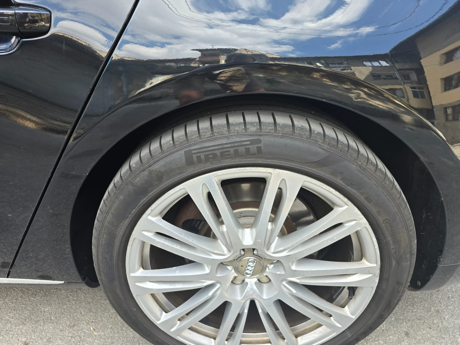 Audi A8 4.2TDI, 3 TV - изображение 7