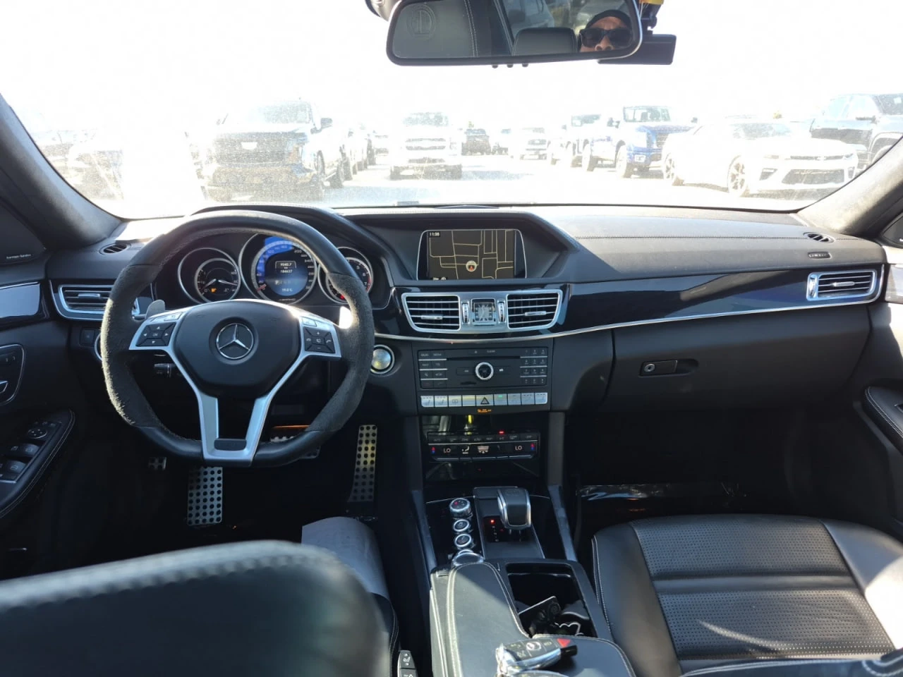 Mercedes-Benz E 63 AMG * АВТО КРЕДИТ* ЦЕНА ДО БГ * СЕРВИЗНА ИСТОРИЯ *  | Mobile.bg — изображение 6