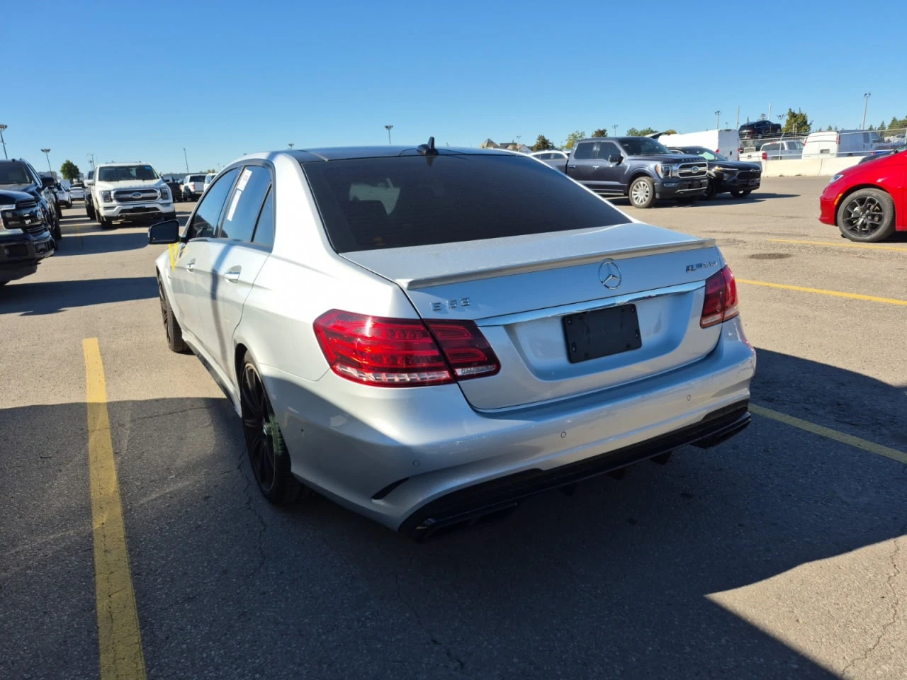 Mercedes-Benz E 63 AMG * АВТО КРЕДИТ* ЦЕНА ДО БГ * СЕРВИЗНА ИСТОРИЯ *  | Mobile.bg — изображение 4