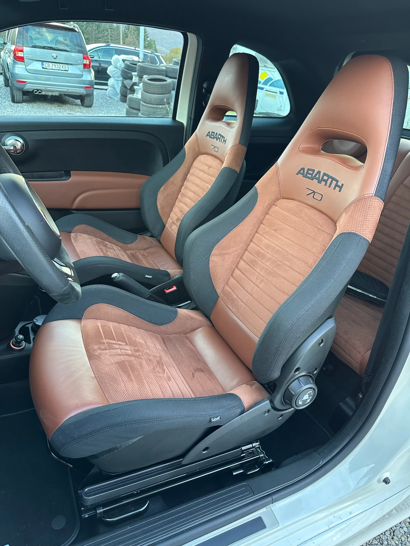 Abarth 595 70th Anniversary 1of1949 Record Monza Carbon Sabel - изображение 10