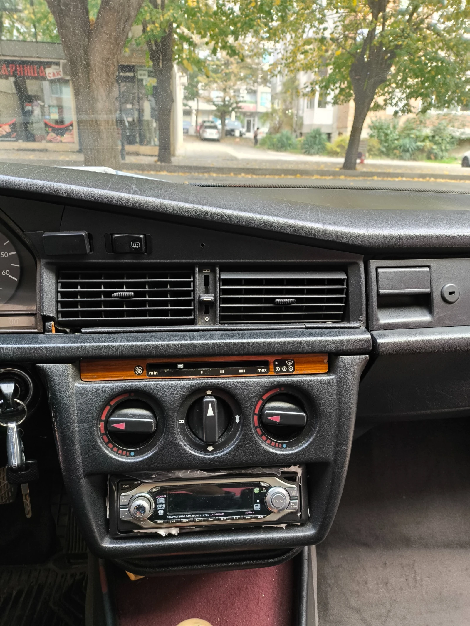 Mercedes-Benz 190 | Mobile.bg   7