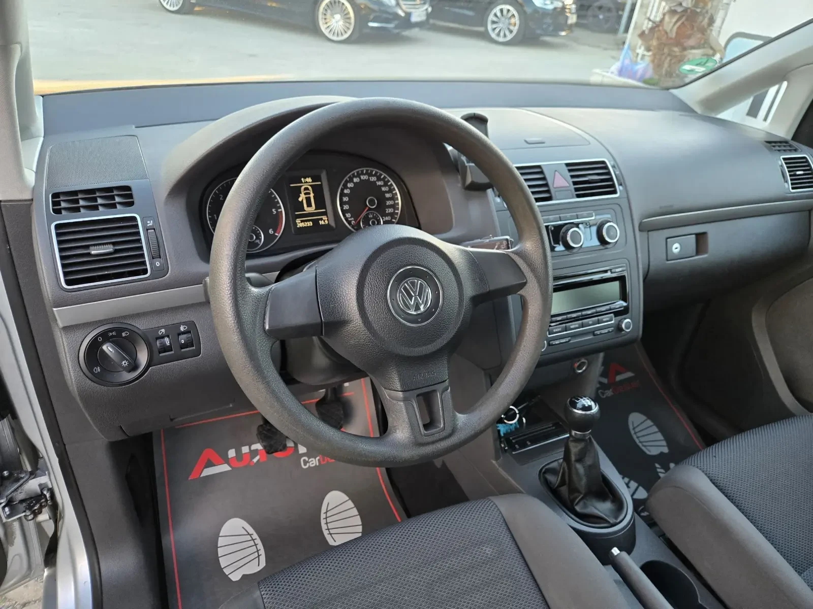 VW Touran 1.6TDI-105кс= 7МЕСТА= 6СК= ПОДГРЕВ= АВТОПИЛОТ - изображение 8