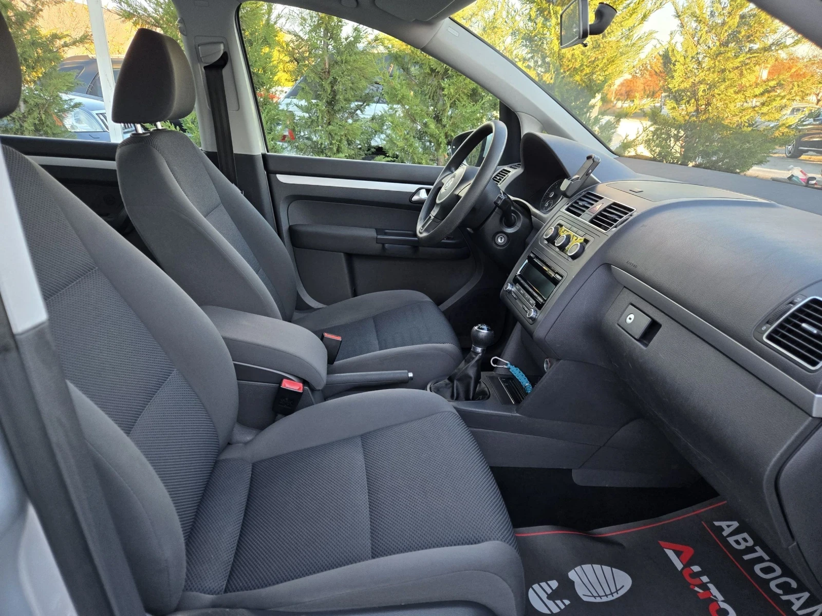 VW Touran 1.6TDI-105= 7= 6= =  | Mobile.bg   15