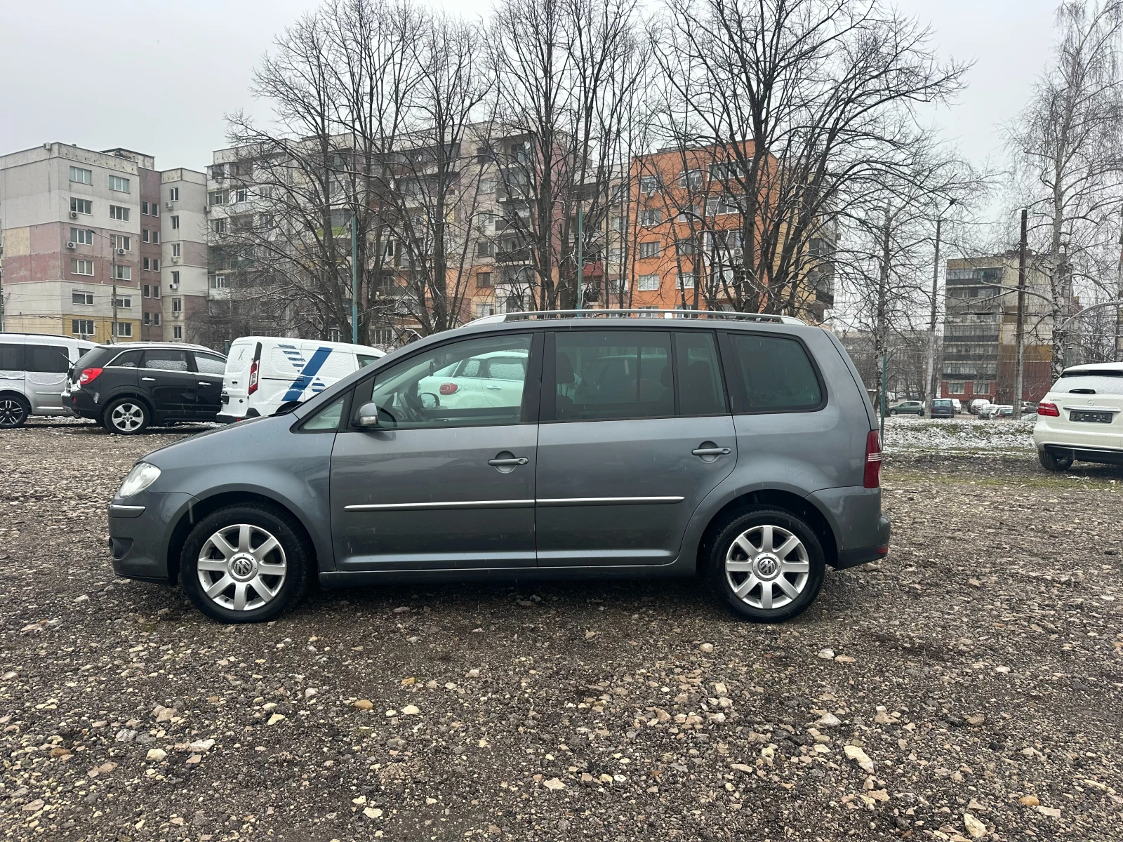VW Touran 2.0TDI 140kc FACE - изображение 2