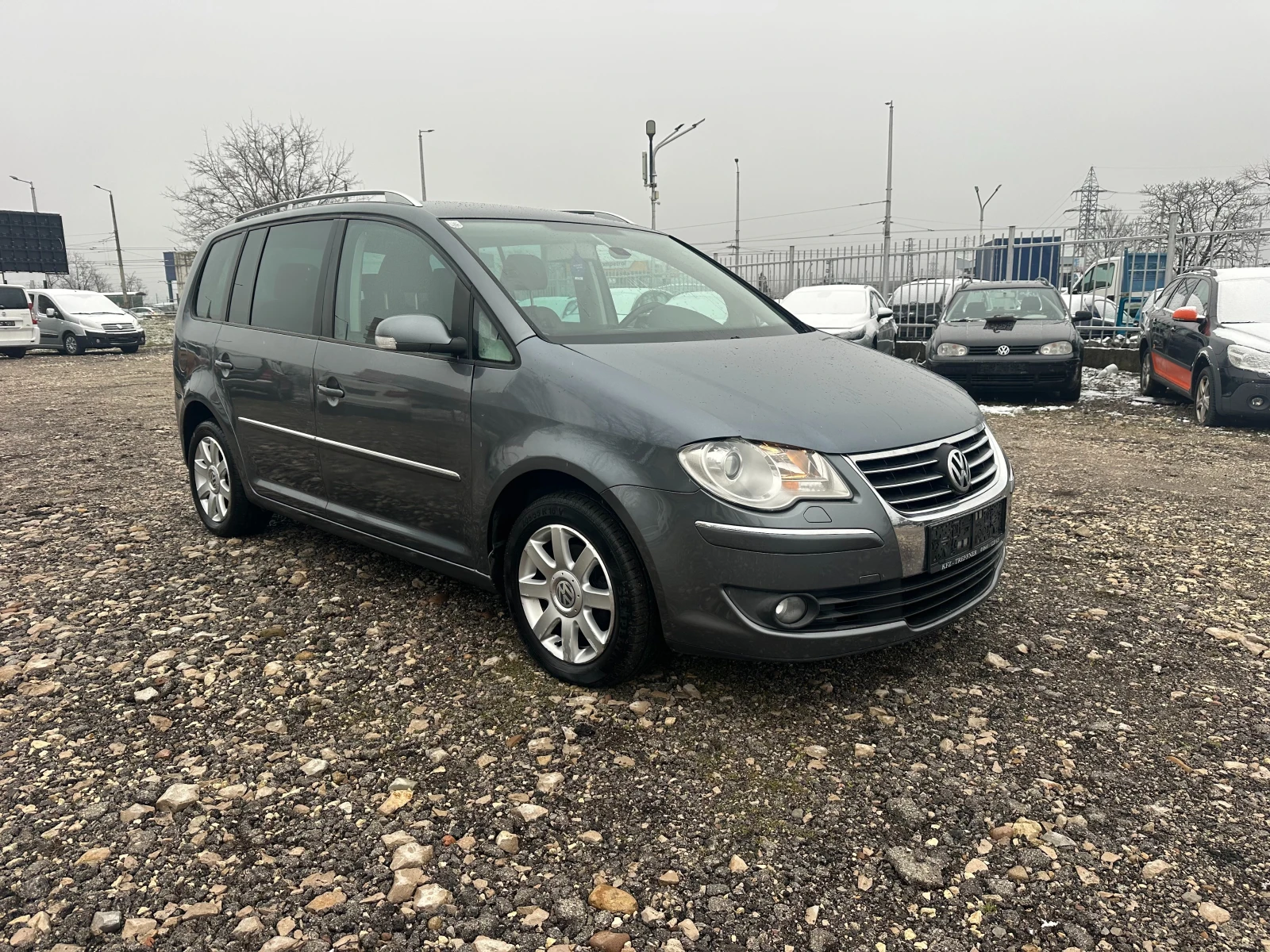 VW Touran 2.0TDI 140kc FACE - изображение 7