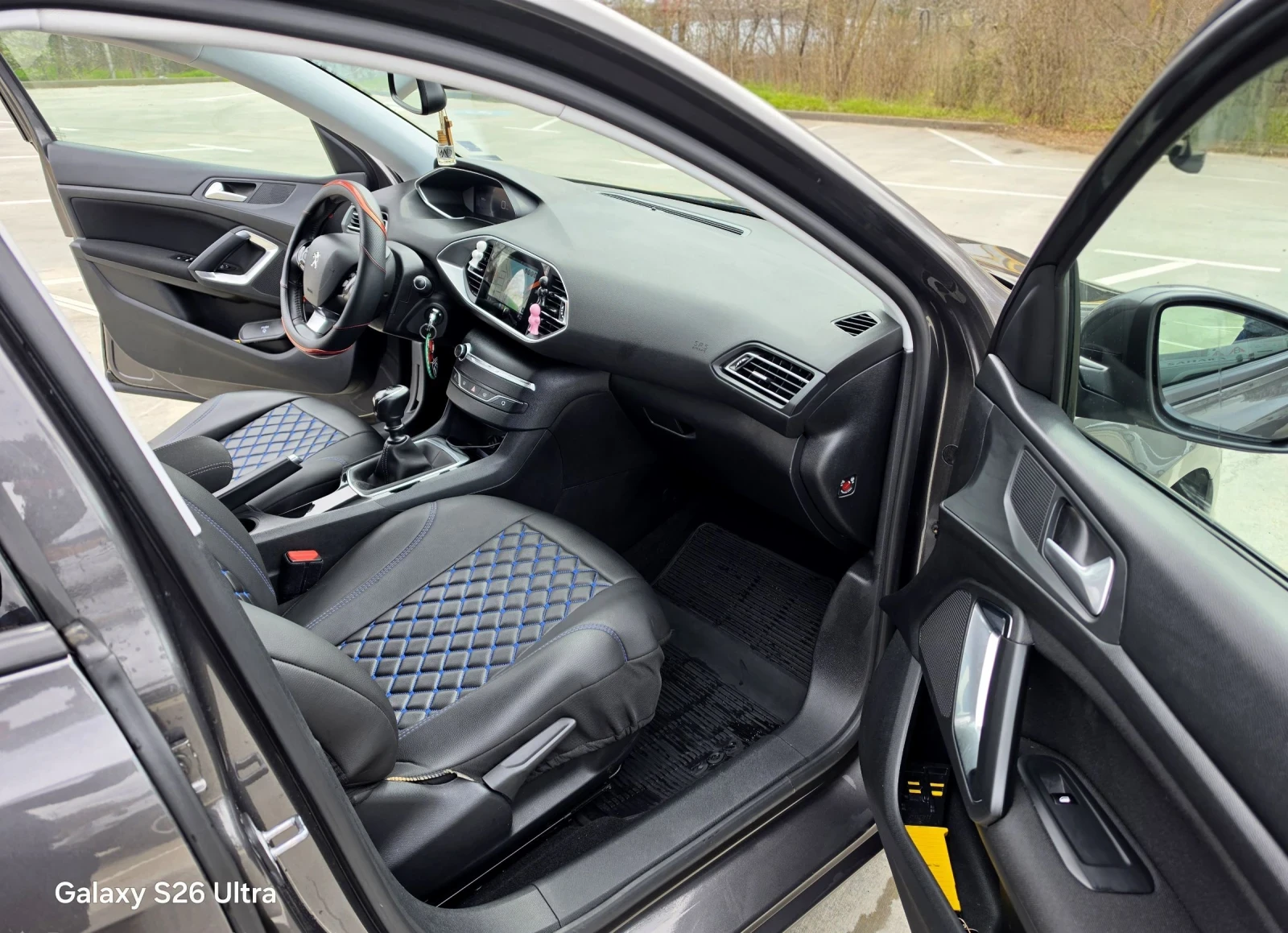 Peugeot 308 Active pack 1.5 BlueHDI 102 BVM6, снимка 11 - Автомобили и джипове - 54008617