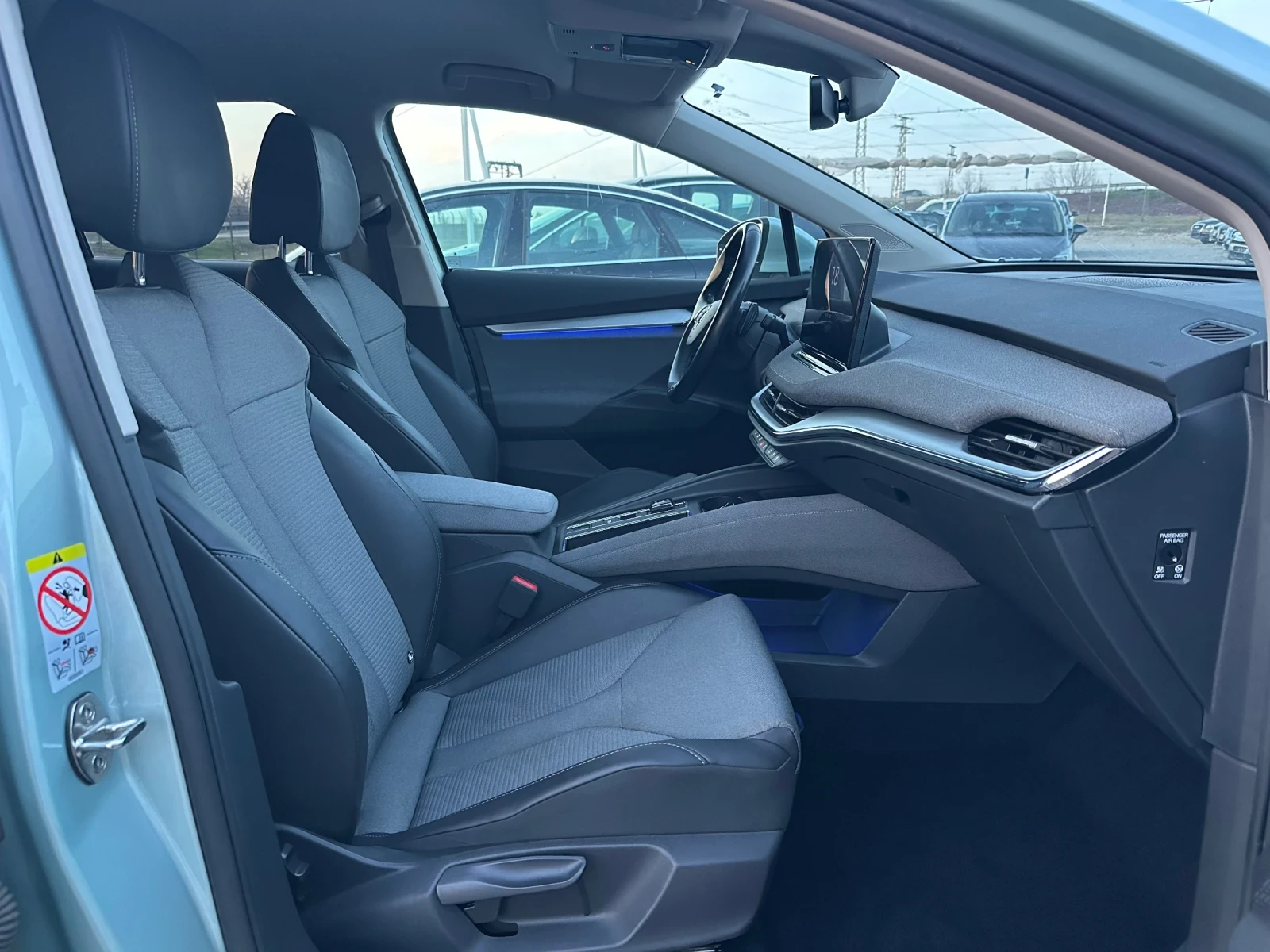 Skoda Enyaq IV80 204ks 82KW FULL, снимка 12 - Автомобили и джипове - 54033710