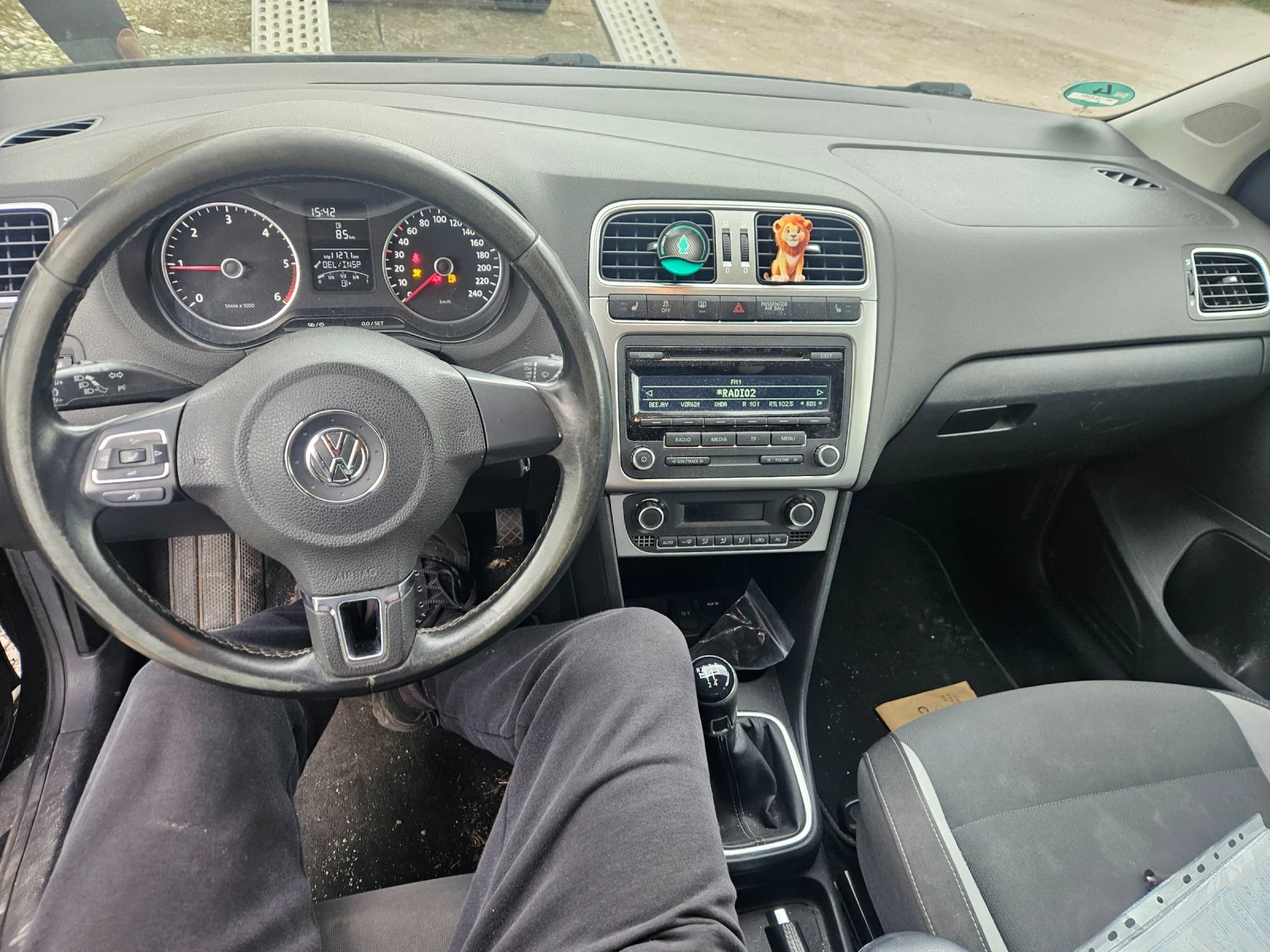 VW Polo 1.2dizel-75ks-2012god-CFW, снимка 10 - Автомобили и джипове - 54090978