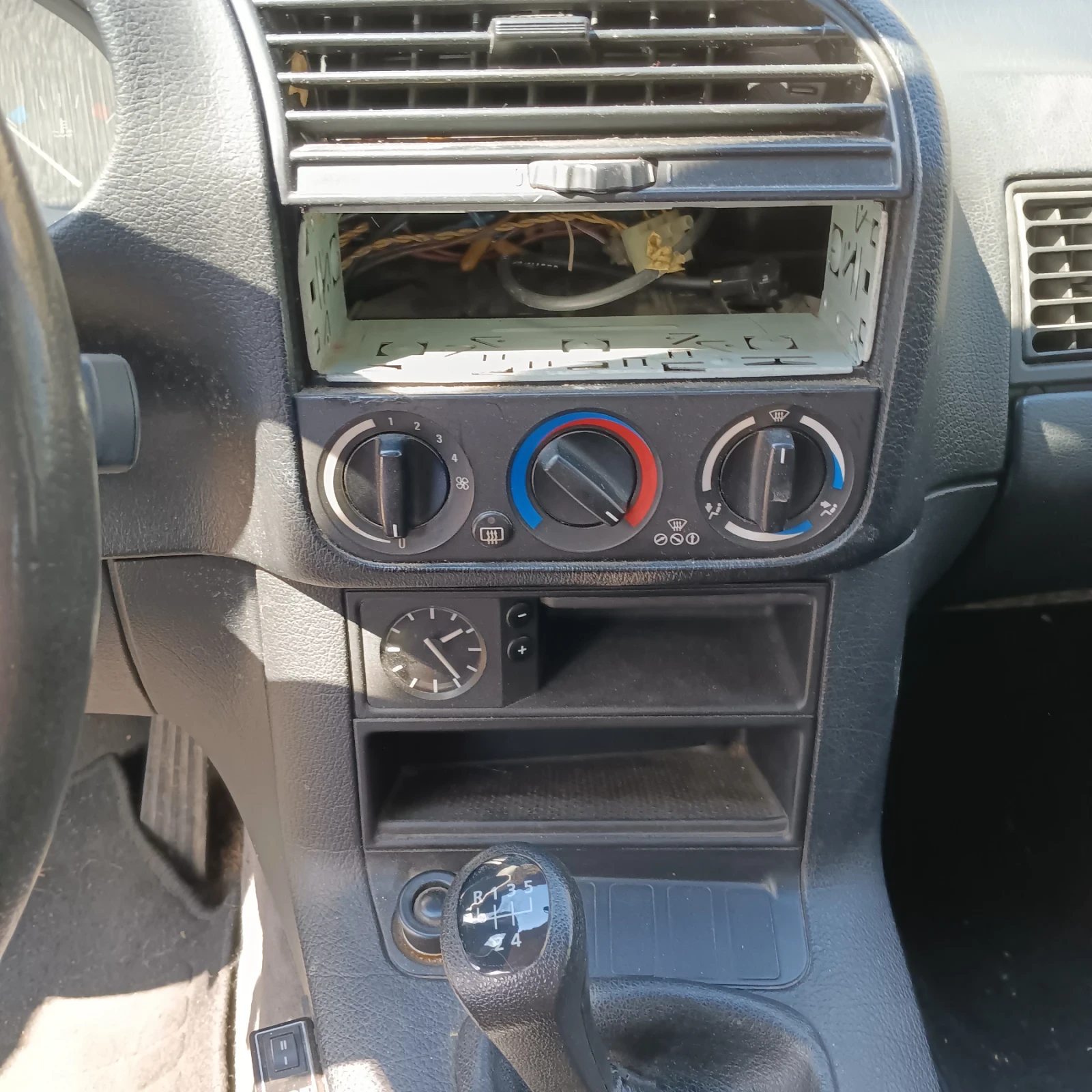 BMW 318 E36, снимка 17 - Автомобили и джипове - 54101237