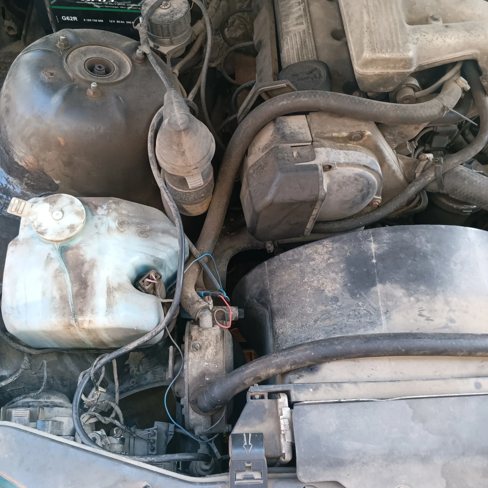 BMW 318 E36, снимка 11 - Автомобили и джипове - 54101237