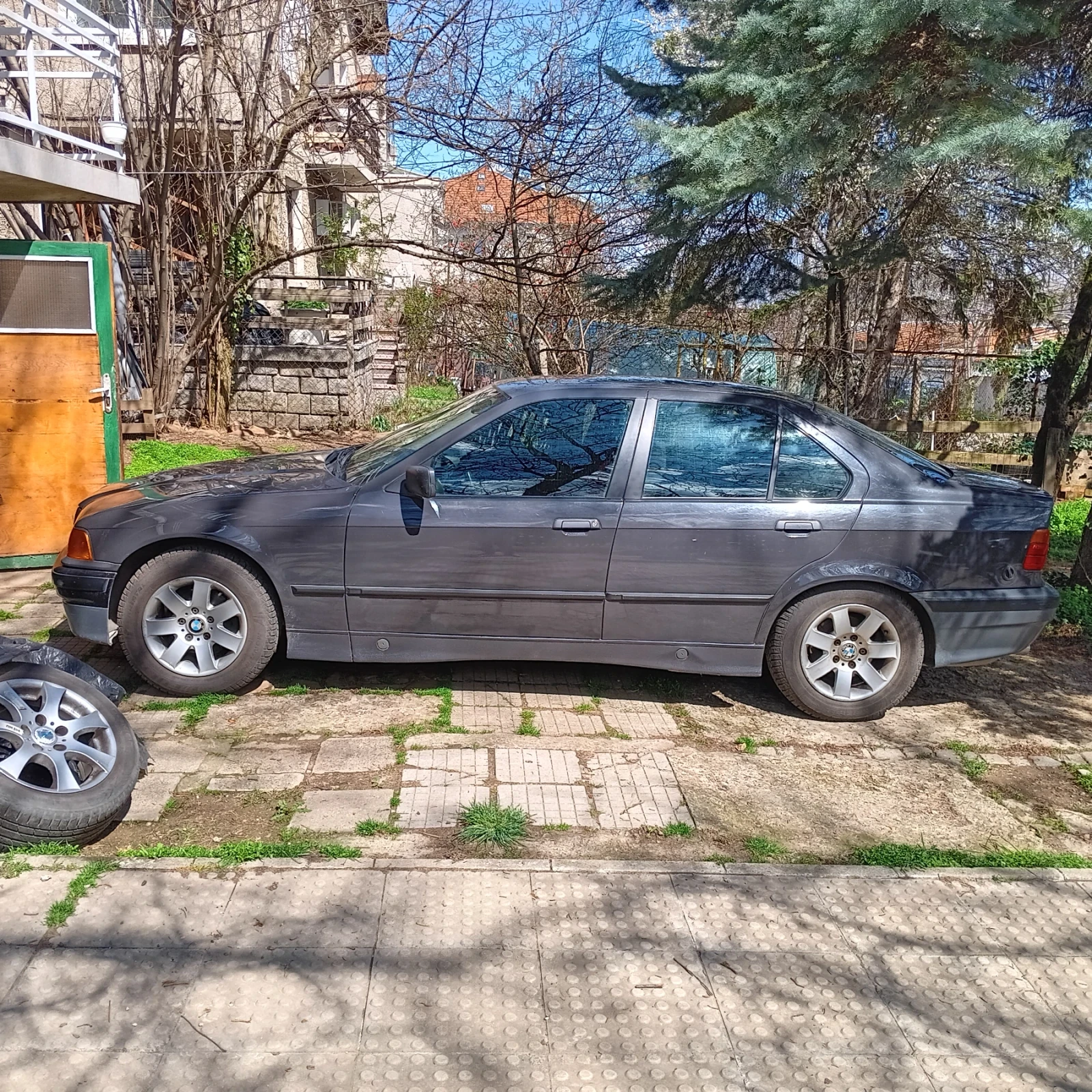 BMW 318 E36, снимка 2 - Автомобили и джипове - 54101237