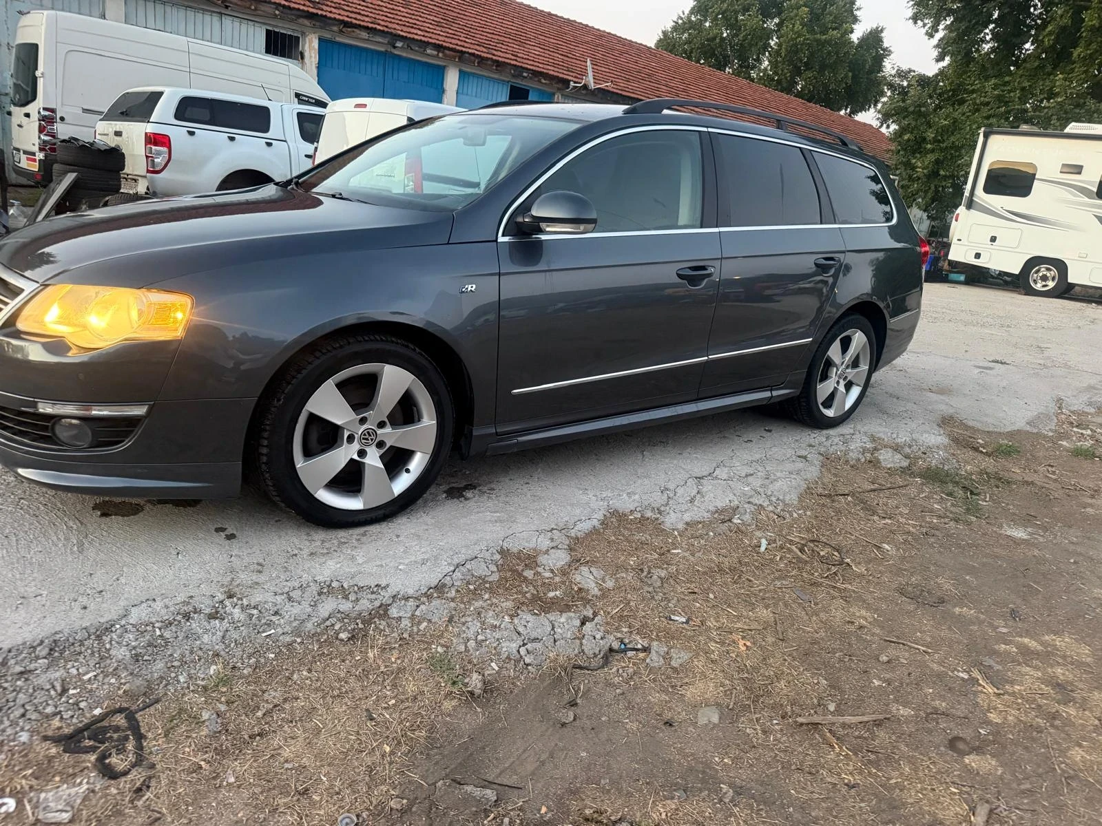 VW Passat 2.0 R, снимка 9 - Автомобили и джипове - 55082136