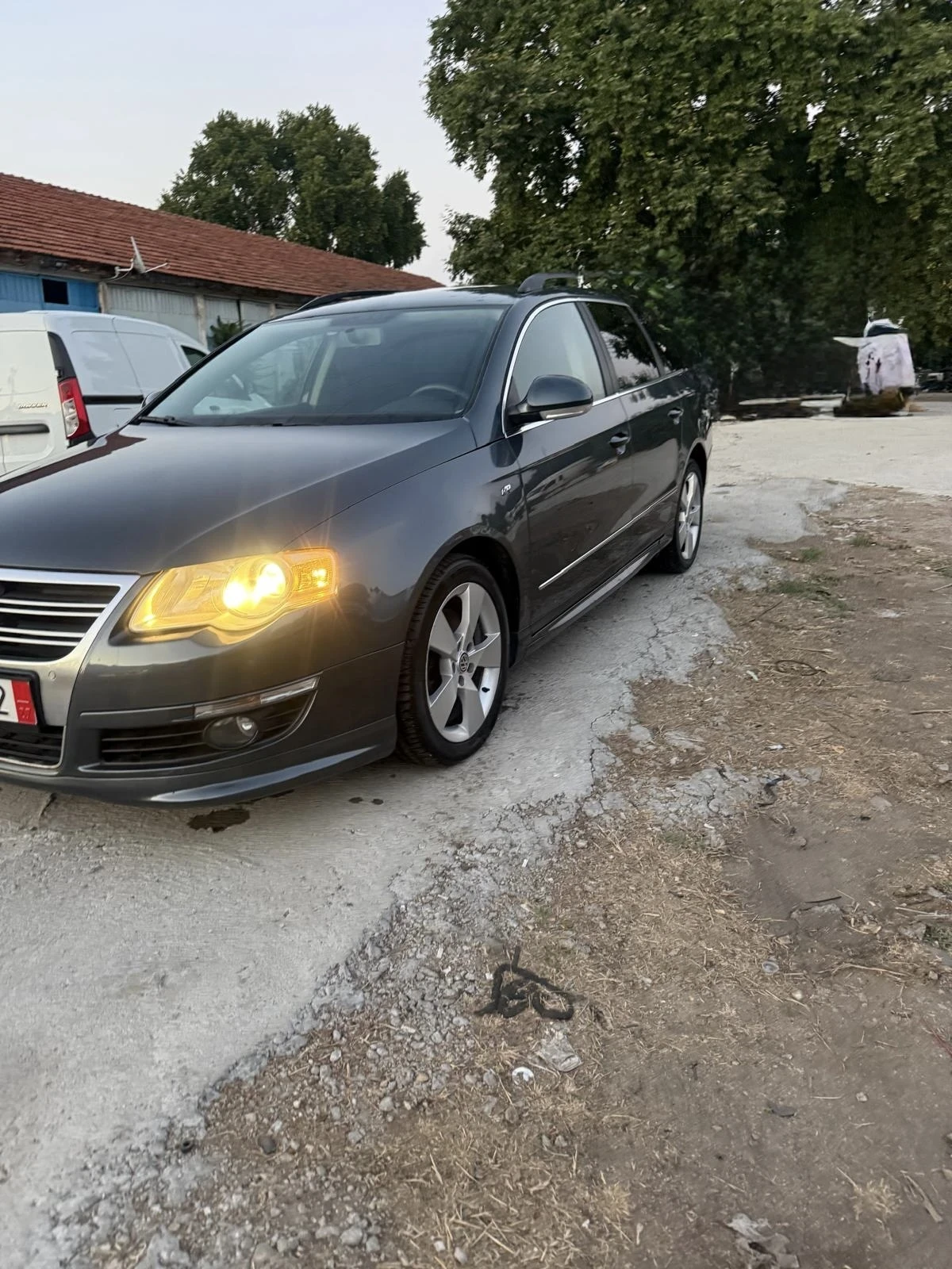 VW Passat 2.0 R, снимка 11 - Автомобили и джипове - 55082136