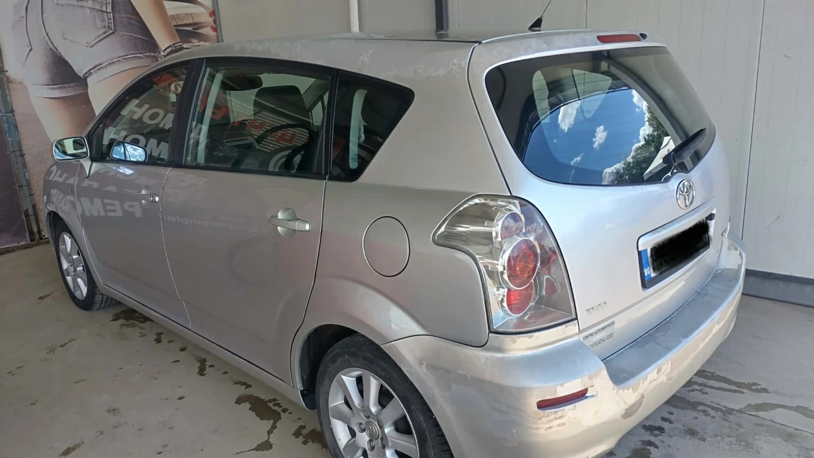Toyota Corolla verso 2.2d4d, снимка 6 - Автомобили и джипове - 55186616