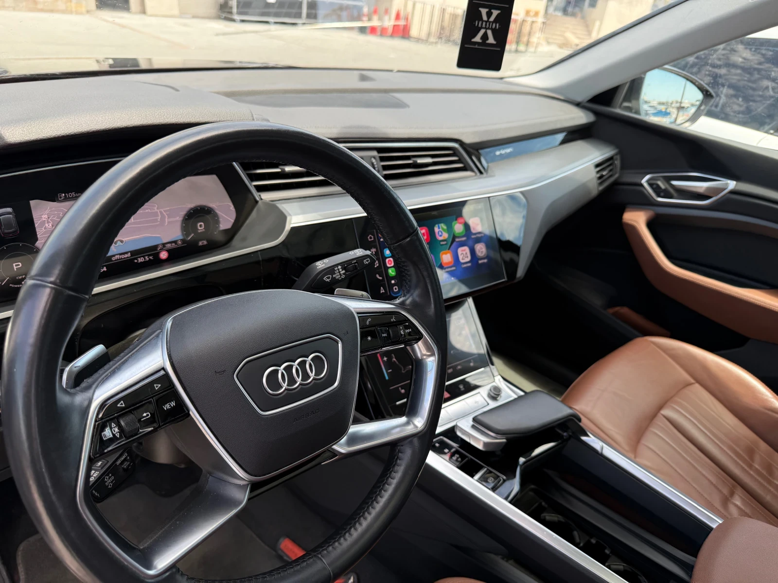 Audi E-Tron 55 Business 95kwh/408hp/94%SOH/ Каско/Нови гуми, снимка 10 - Автомобили и джипове - 55222237
