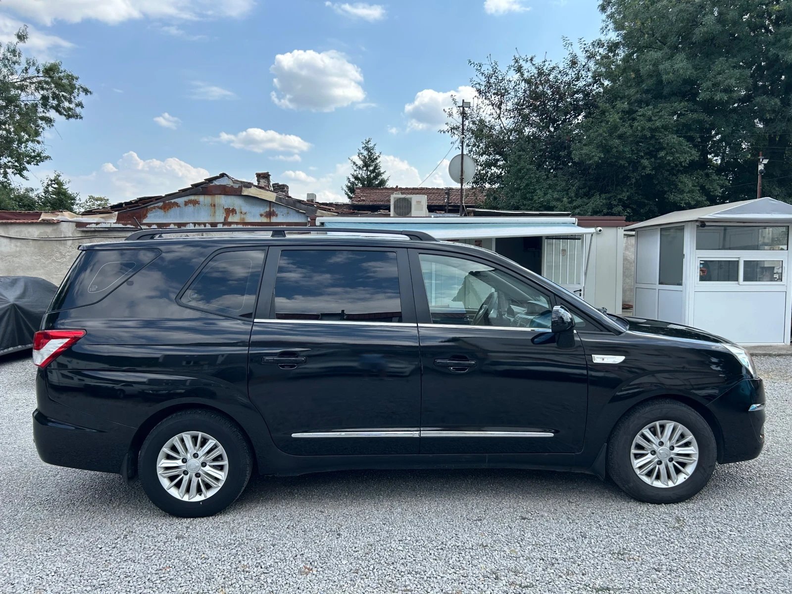 SsangYong Rodius 7-местен | 2.2D 177 к.с. | Автоматик | , снимка 4 - Автомобили и джипове - 55653877