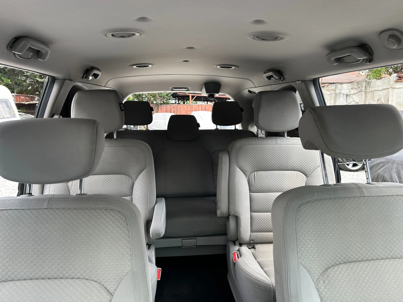 SsangYong Rodius 7-местен | 2.2D 177 к.с. | Автоматик | , снимка 14 - Автомобили и джипове - 55653877