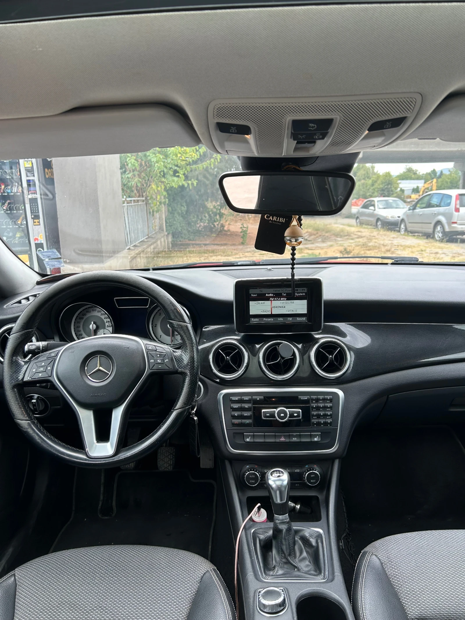 Mercedes-Benz CLA 200, снимка 9 - Автомобили и джипове - 55899105