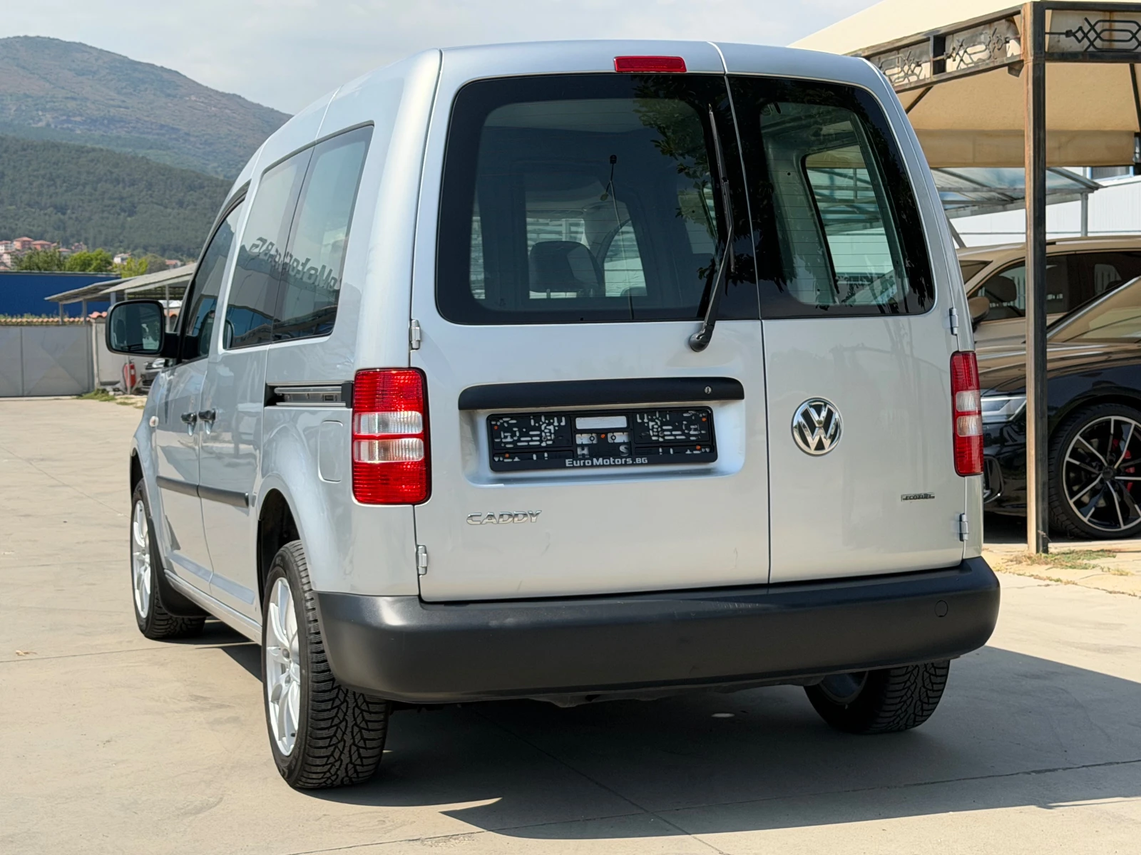 VW Caddy 2.0-МЕТАН-85000км-КАТО НОВ-СЕРВИЗНА ИСТОРИЯ!, снимка 6 - Автомобили и джипове - 55902023
