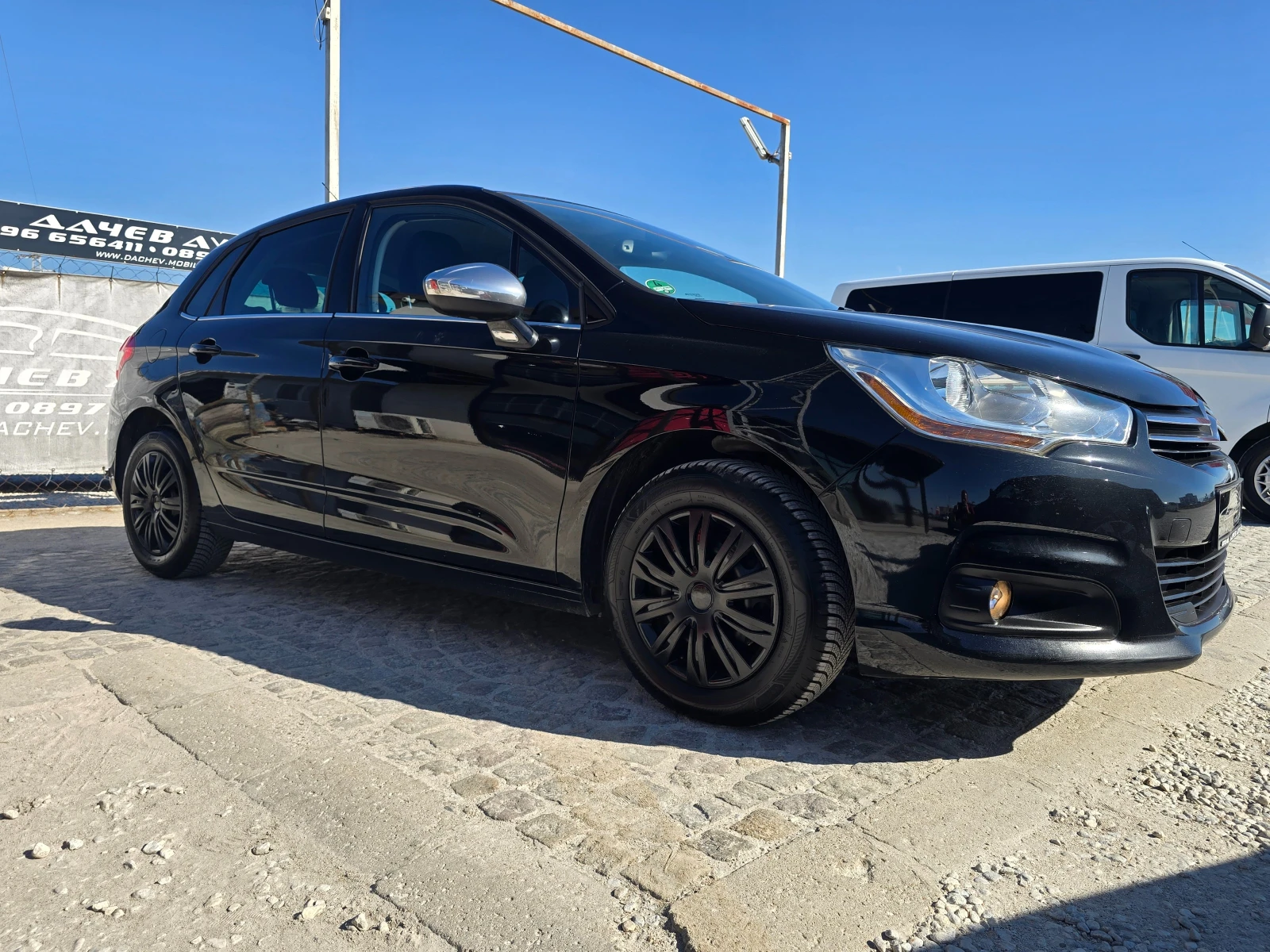 Citroen C4 15�. 1, 6-114�.�. e-HDI 6-�������� | Mobile.bg � ����������� 7