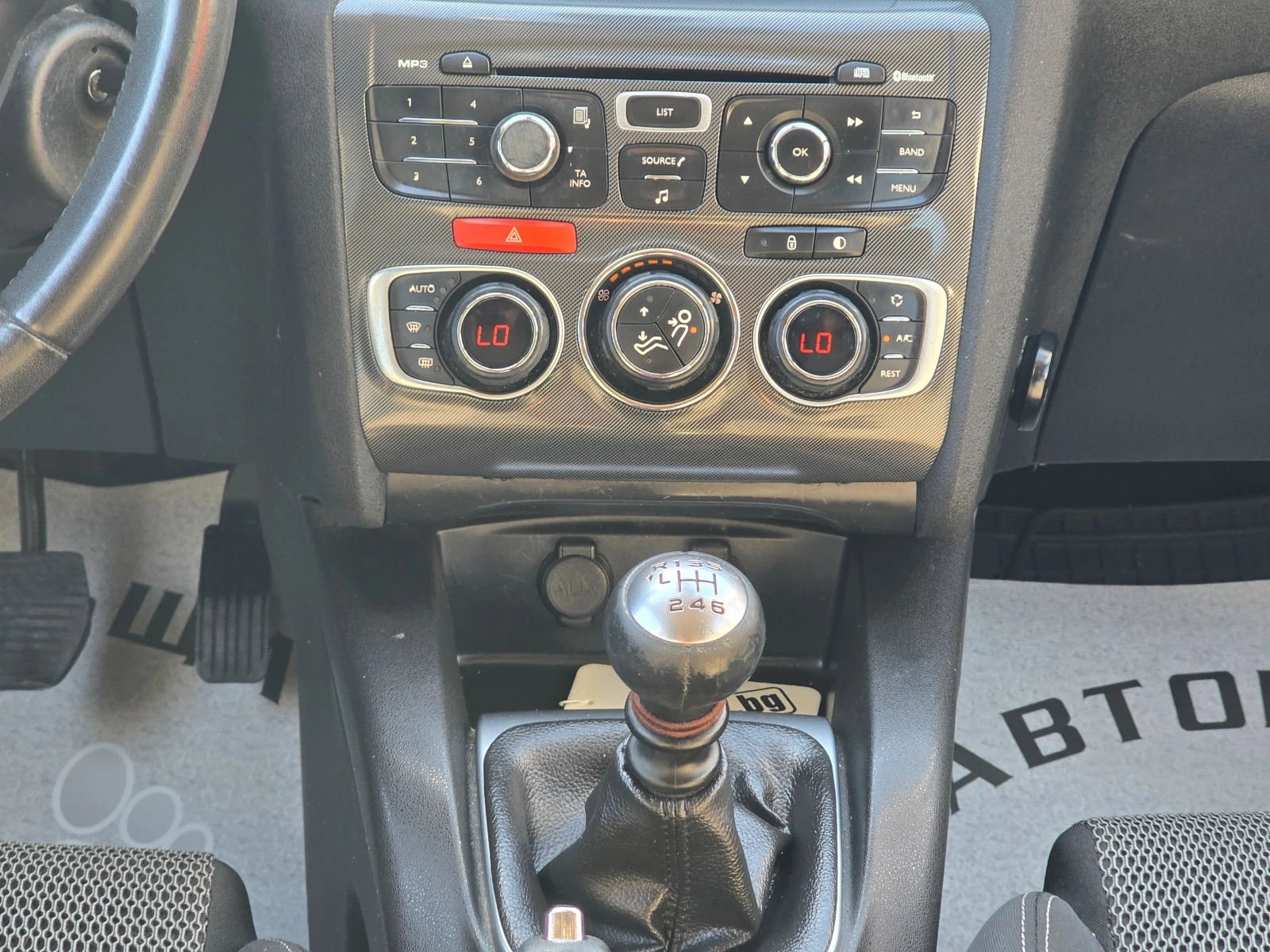 Citroen C4 15�. 1, 6-114�.�. e-HDI 6-�������� | Mobile.bg � ����������� 12