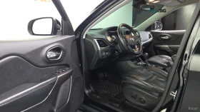 Jeep Cherokee 2.4* AWD* LIMITED* ПОДГРЕВ* ОБДУХВАНЕ* ПАНОРАМА* , снимка 10