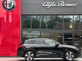 Audi SQ5 * Black Optics Pkg| Accident Free| 1 Owner| Techni, снимка 2