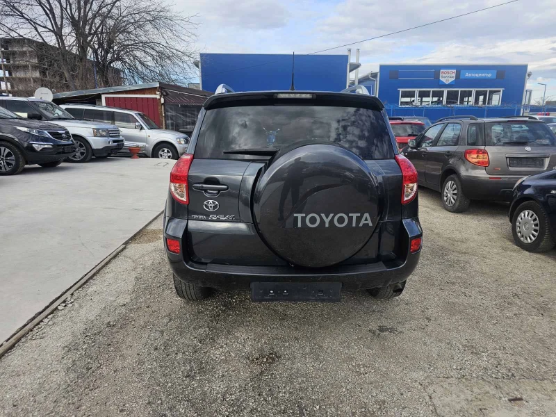 Toyota Rav4 2.2, снимка 5 - Автомобили и джипове - 48892019