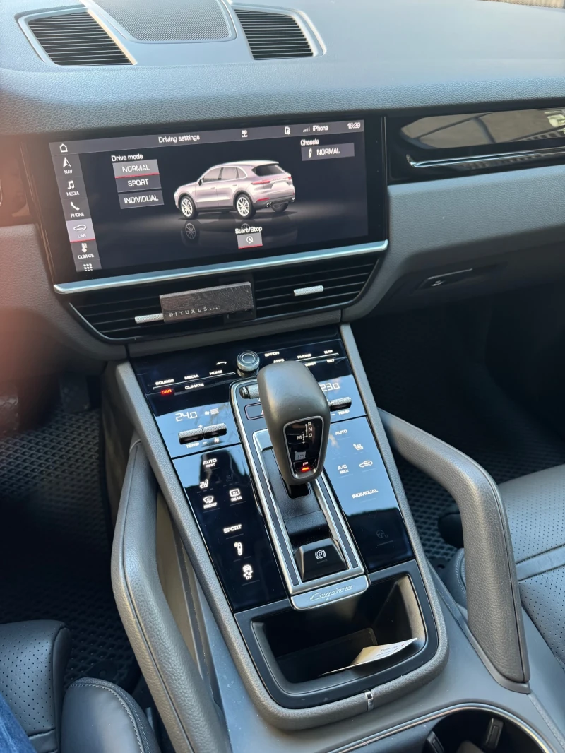 Porsche Cayenne, снимка 15 - Автомобили и джипове - 52438415