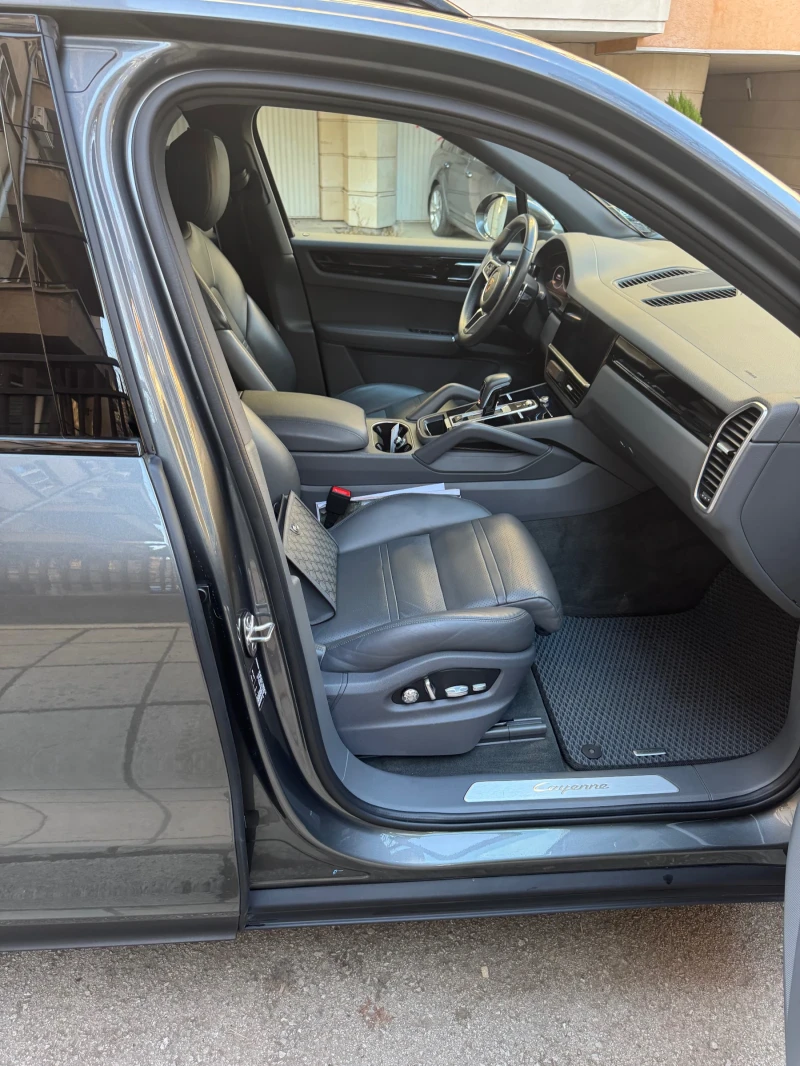 Porsche Cayenne, снимка 8 - Автомобили и джипове - 52438415