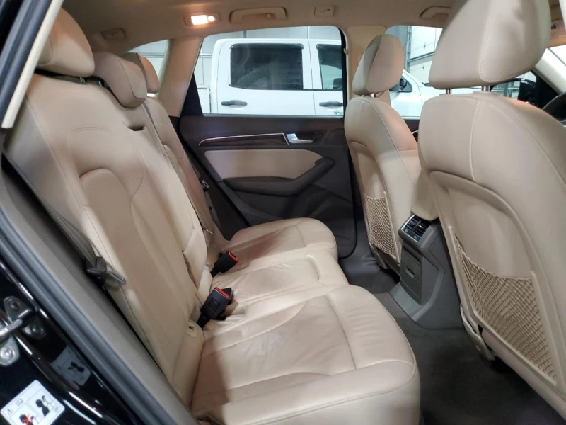 Audi Q5 Premium Plus, снимка 10 - Автомобили и джипове - 52408313