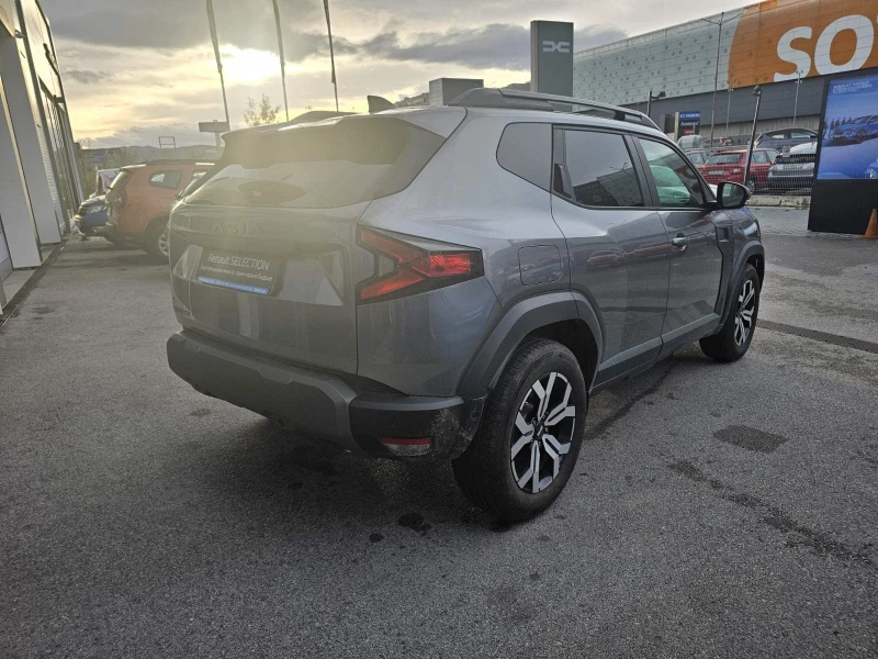 Dacia Duster 1.0 TCe 100 LPG, снимка 5 - Автомобили и джипове - 52546515