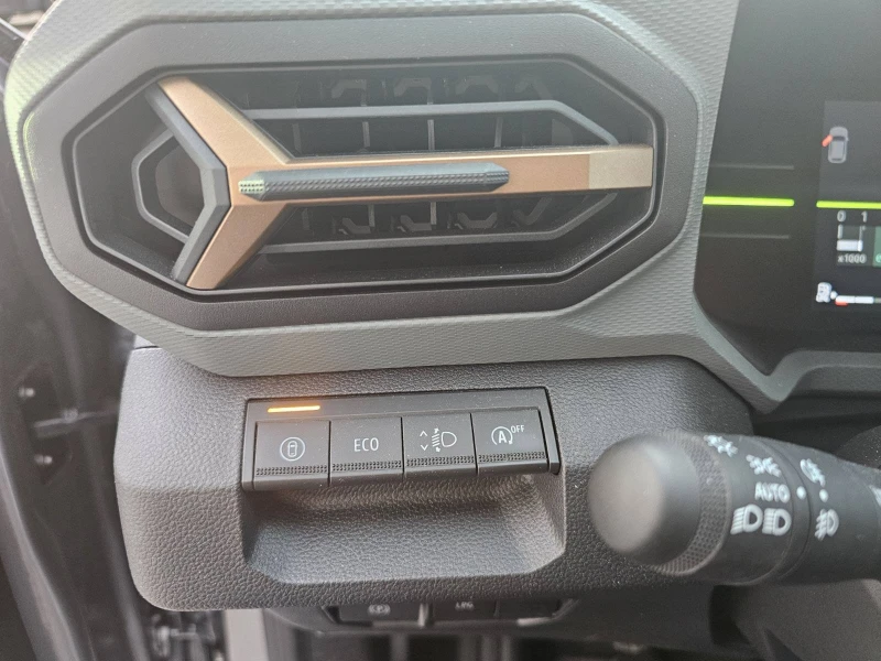 Dacia Duster 1.0 TCe 100 LPG, снимка 12 - Автомобили и джипове - 52546515
