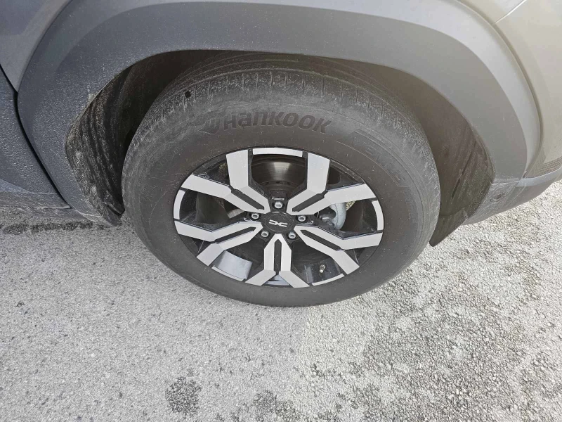 Dacia Duster 1.0 TCe 100 LPG, снимка 16 - Автомобили и джипове - 52546515