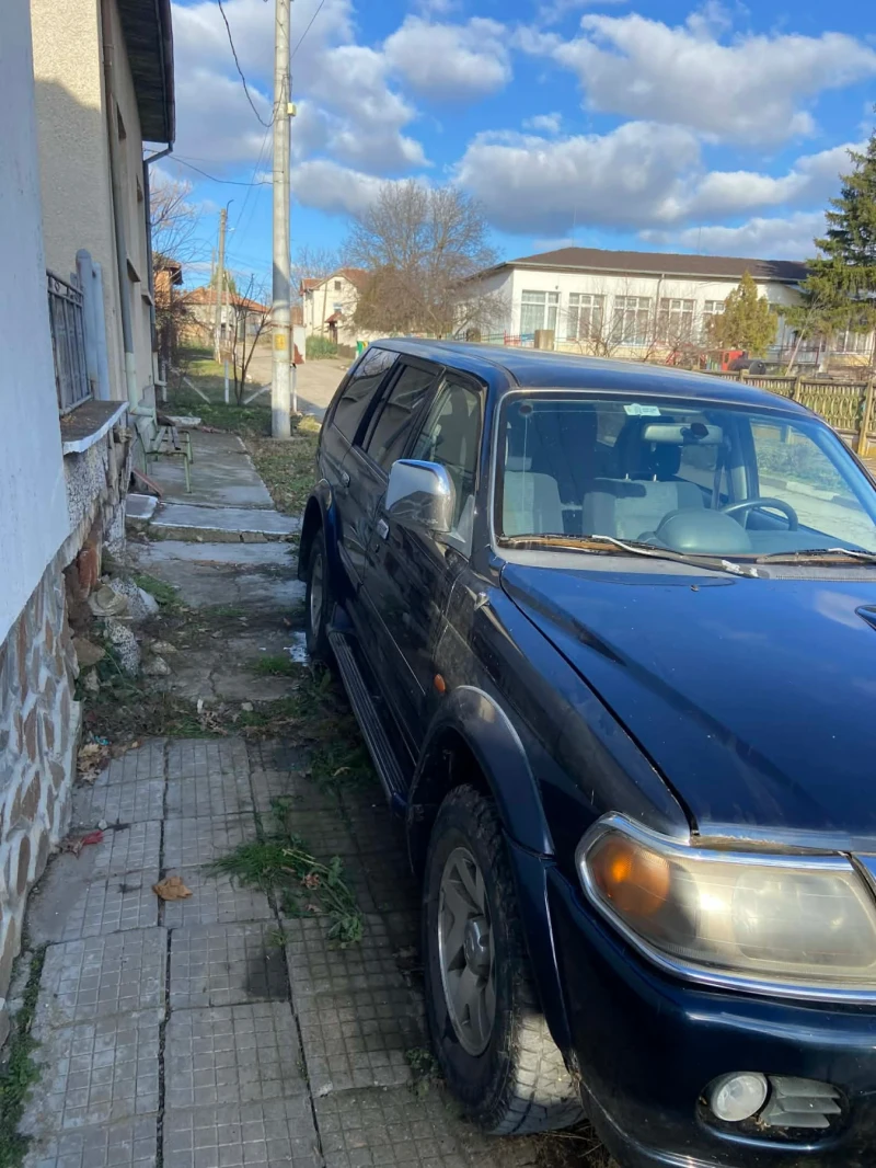 Mitsubishi Pajero sport, снимка 2 - Автомобили и джипове - 53145130