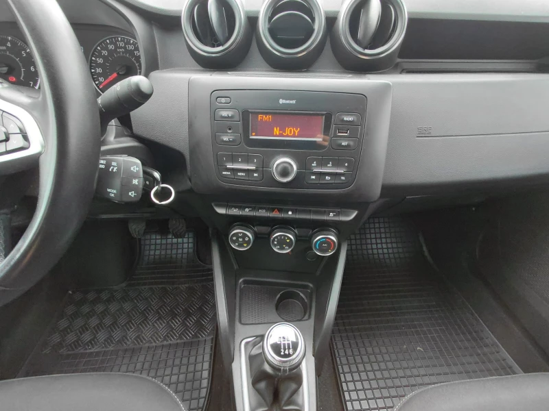 Dacia Duster 1.5 dCi/115к.с/4x4, снимка 10 - Автомобили и джипове - 53456041