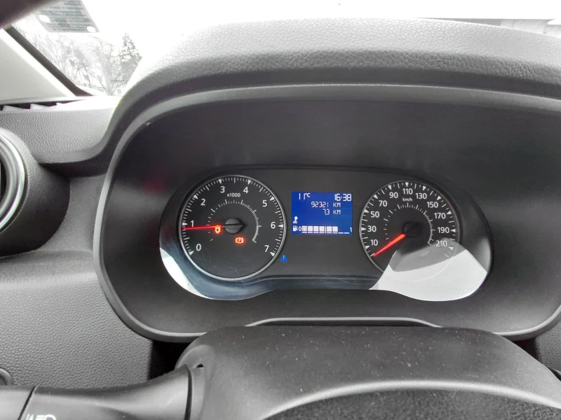 Dacia Duster 1.5 dCi/115к.с/4x4, снимка 12 - Автомобили и джипове - 53456041