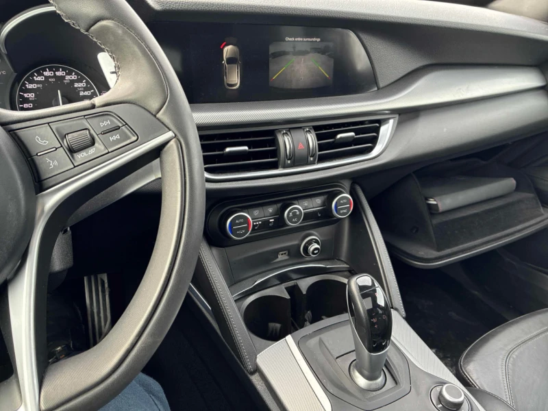 Alfa Romeo Stelvio Ti Sport* 2 КЛЮЧА* KEYLESS* PANO* , снимка 10 - Автомобили и джипове - 53480312