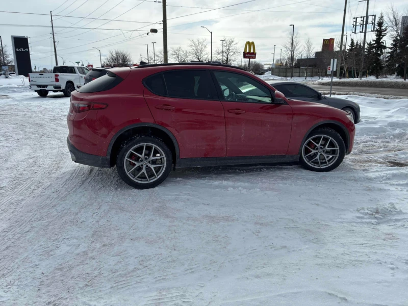 Alfa Romeo Stelvio Ti Sport* 2 КЛЮЧА* KEYLESS* PANO* , снимка 3 - Автомобили и джипове - 53480312