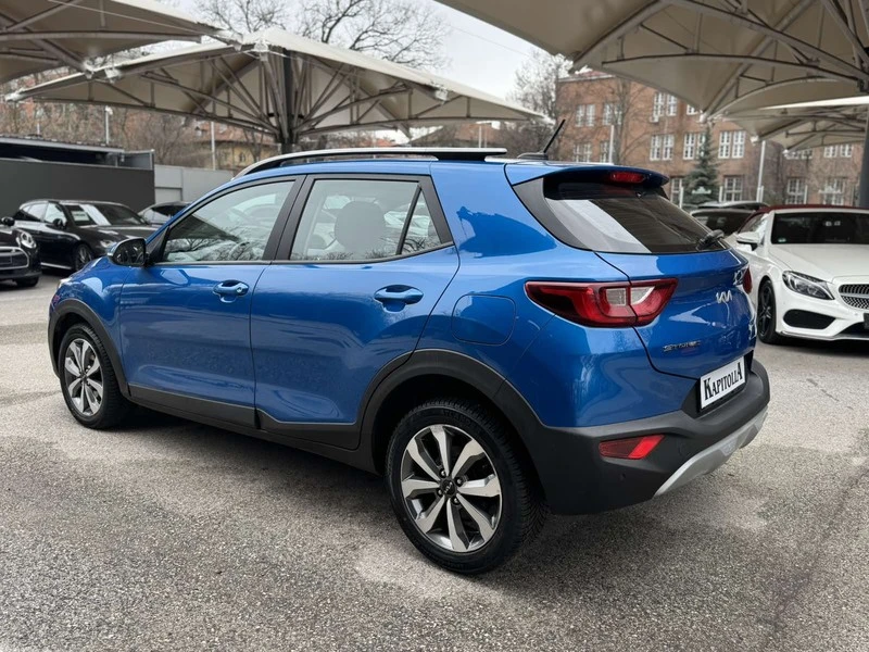 Kia Stonic 1.0i Автоматик, снимка 7 - Автомобили и джипове - 53681621