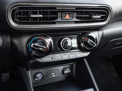 Hyundai Kona Preferred AWD, снимка 13 - Автомобили и джипове - 54647371