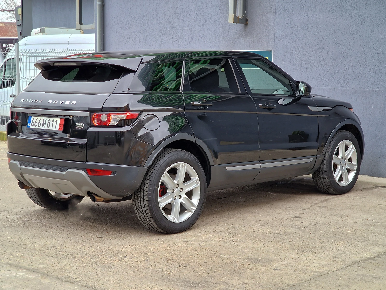 Land Rover Range Rover Evoque 2.2 4Х4 PURE PREMIUM  - изображение 8