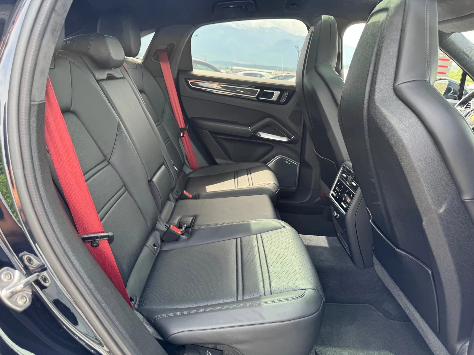 Porsche Cayenne Turbo S* E Hybrid*  | Mobile.bg   12