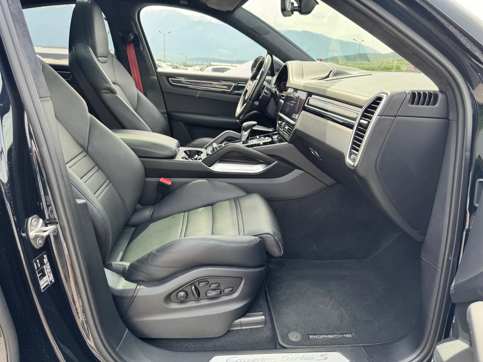 Porsche Cayenne Turbo S* E Hybrid*  | Mobile.bg   11