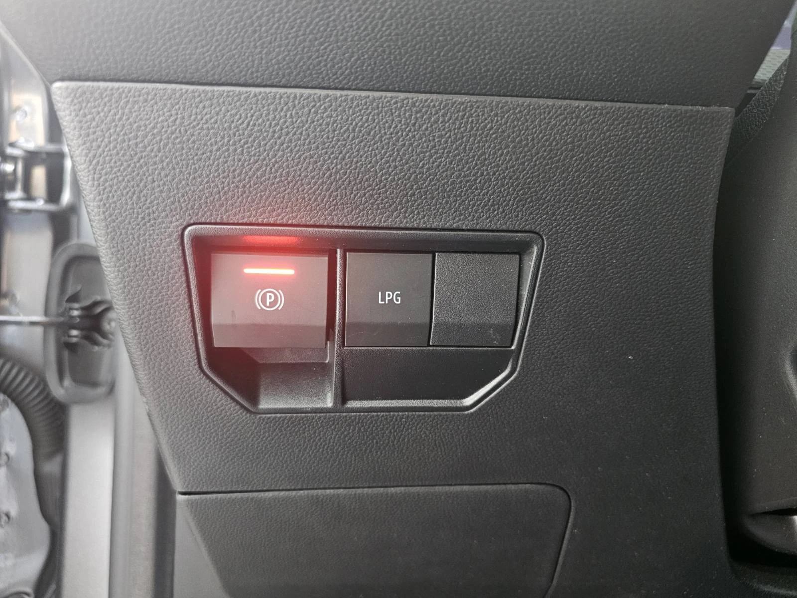 Dacia Duster 1.0 TCe 100 LPG | Mobile.bg   13