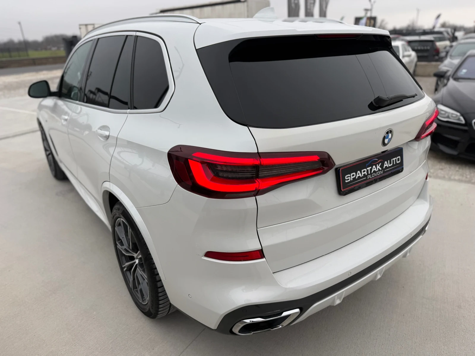 BMW X5 4.0D* 2022г* 110.000КМ* НОВА* 1ви Собственик*  - изображение 6