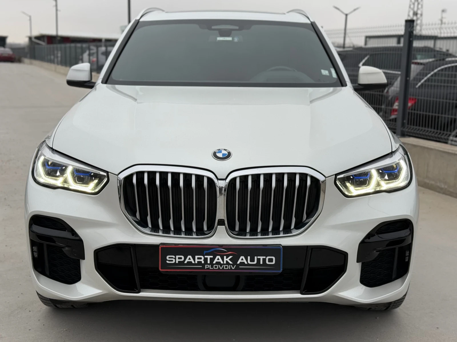 BMW X5 4.0D* 2022г* 110.000КМ* НОВА* 1ви Собственик*  - изображение 2